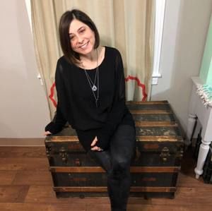 Meet your Posher, Danielle